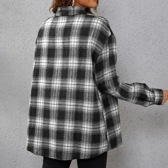 Black and White Plaid Button Down Shirt in XS and M - Picture 2 of 6